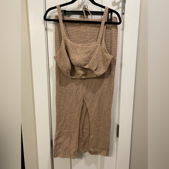 Amazon Knitted Coverup Set. Size- Large. Color- Khaki. - Picture 6 of 9